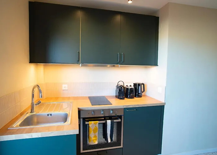 2 Pieces 4 Couchages Terrasse Et Parking Prive Lejlighed Hyères